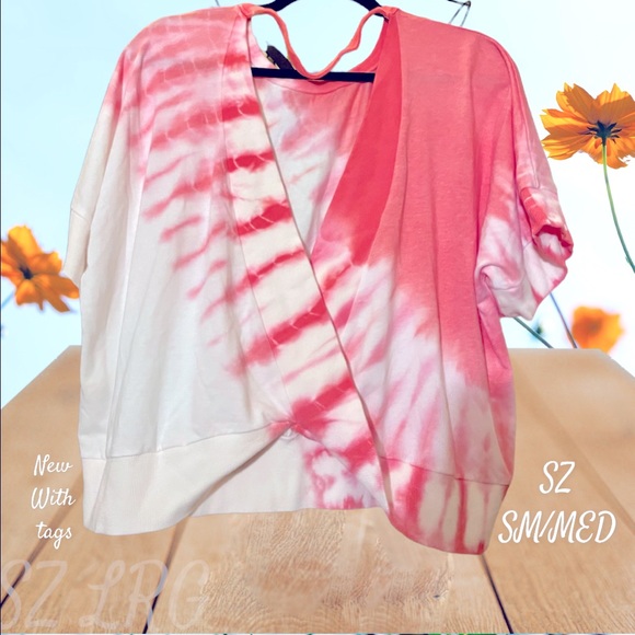 NWT MYSTEREE BRAND UNIQUE TOP, open v-neck front with twist at bottom center, - Picture 4 of 15